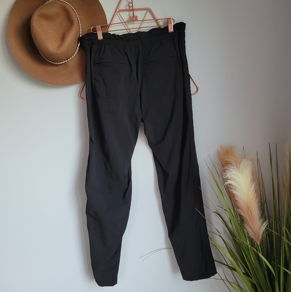 Athleta, Trekkie Nylon Drawstring Paper Bag Black Active Nylon Pants, 8 - Picture 5 of 10